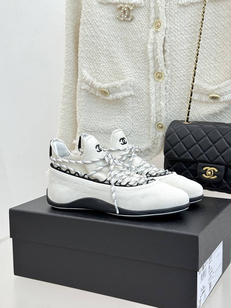 Chanel CC Lace-Up Sneaker Ballerinas — صورة 1