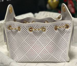 Chanel Embellished Tote Bag — صورة 1