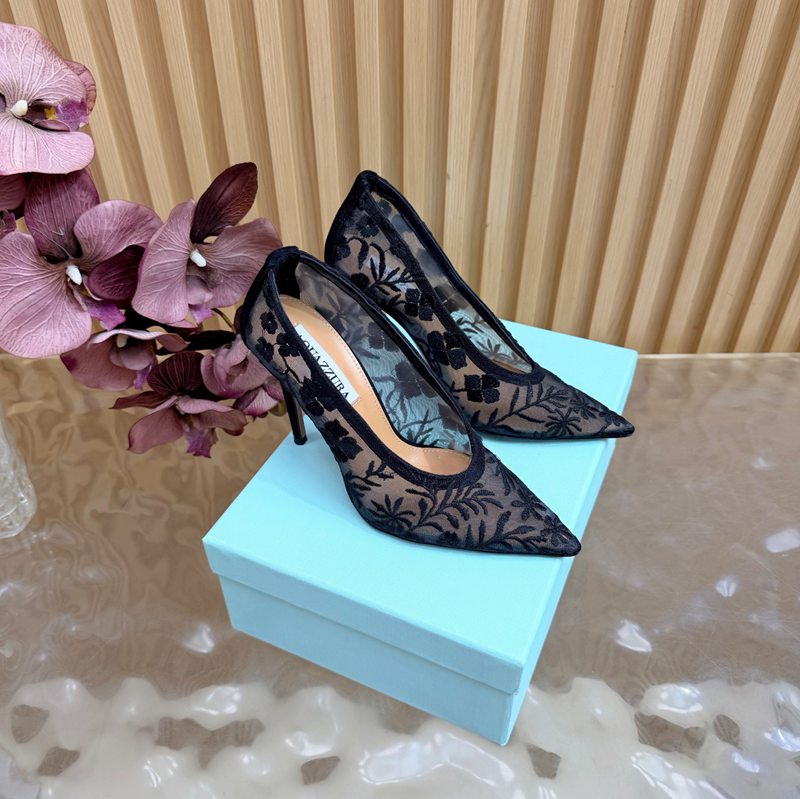 Aquazzura Embroidered Mesh Pointed-Toe Pumps — صورة 1