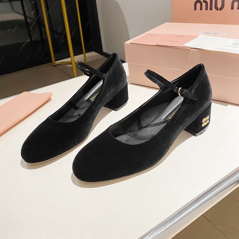 Miu Miu Mary Jane Block-Heel Pumps — صورة 1