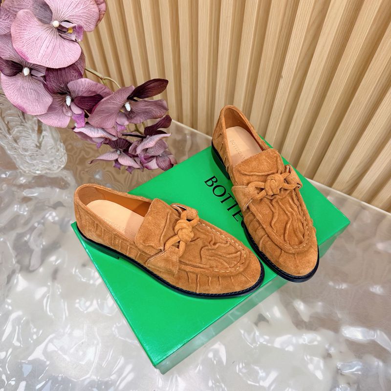 Bottega Veneta Intrecciato Tassel Slingback Loafers — صورة 1