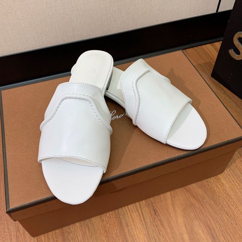 Loro Piana Minimal Leather Slides — صورة 1