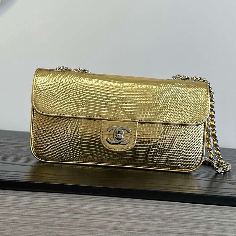 Chanel Metallic Chain Bag — صورة 1